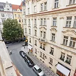 Old Town And Parking Assistance