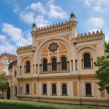 Pansiyon Old Town And Parking Assistance Prag